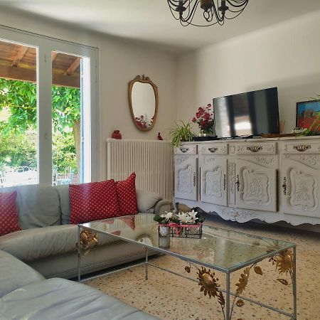 Villa Calme, Climatisee, Piscine, A 2 Pas Du Centre LʼIsle-sur-la-Sorgue Zewnętrze zdjęcie