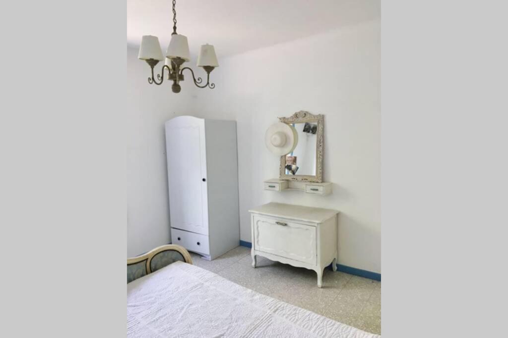 Villa Calme, Climatisee, Piscine, A 2 Pas Du Centre LʼIsle-sur-la-Sorgue Zewnętrze zdjęcie