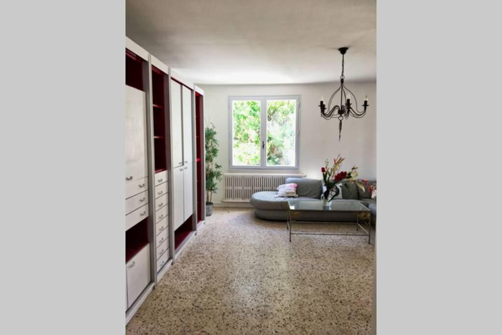Villa Calme, Climatisee, Piscine, A 2 Pas Du Centre LʼIsle-sur-la-Sorgue Zewnętrze zdjęcie
